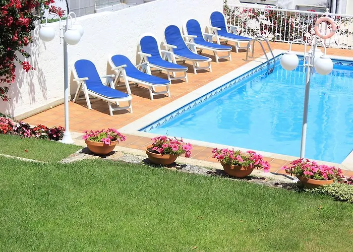 Maritimo Suites-solo Adultos 公寓 *