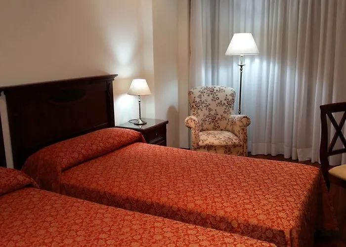 Maritimo Suites-solo Adultos 格罗韦