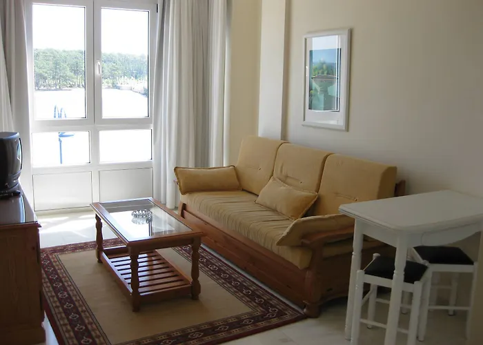 Maritimo Suites-solo Adultos アパート