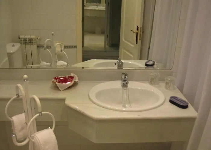 公寓 Maritimo Suites-solo Adultos 格罗韦